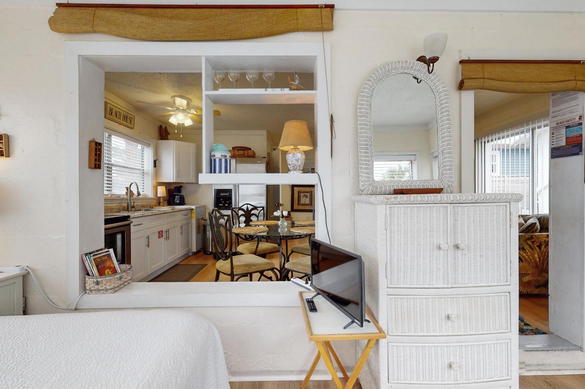 Linda'S Cozy Cottage "C" Laguna Beach Bagian luar foto