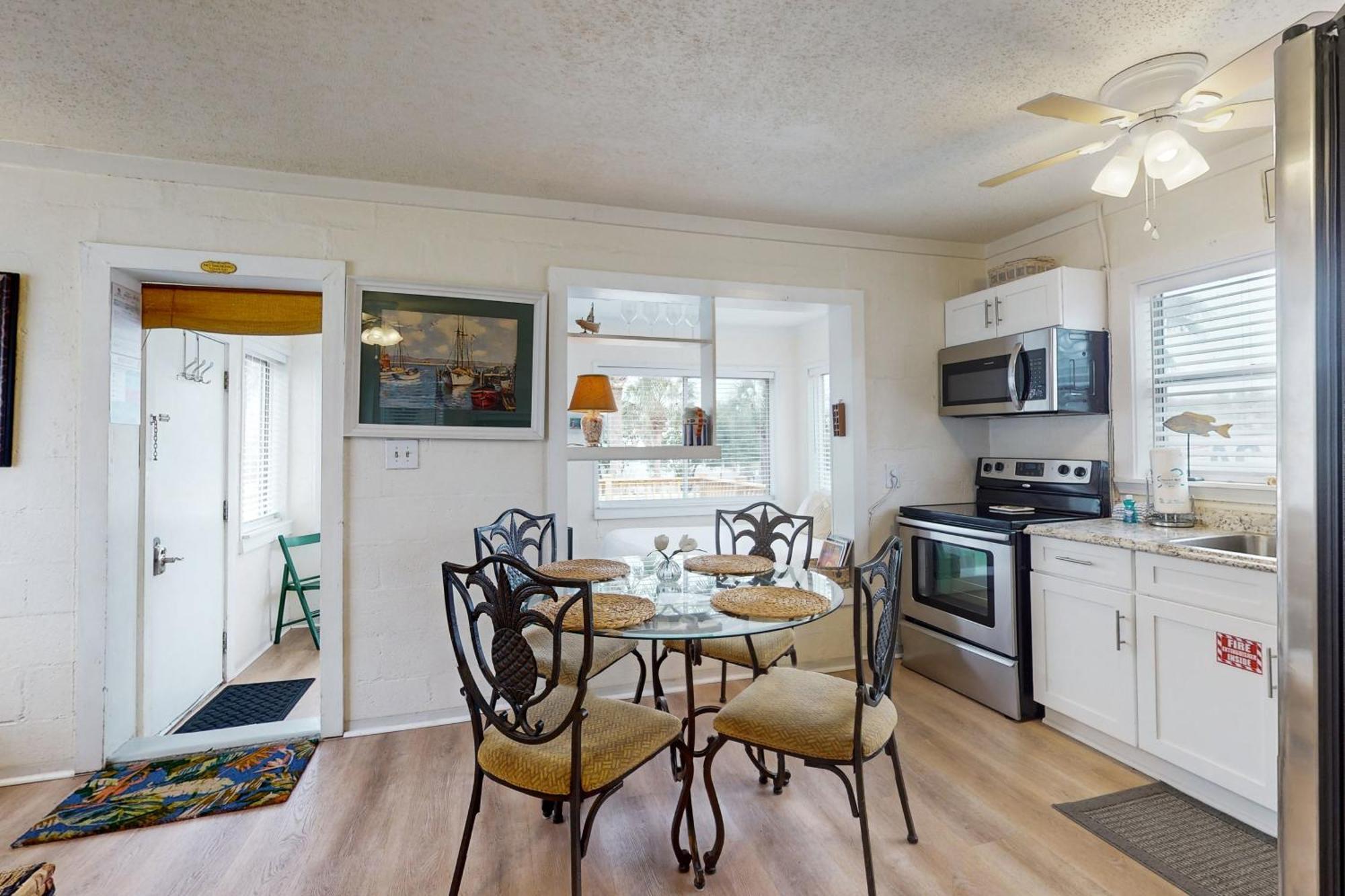 Linda'S Cozy Cottage "C" Laguna Beach Bagian luar foto